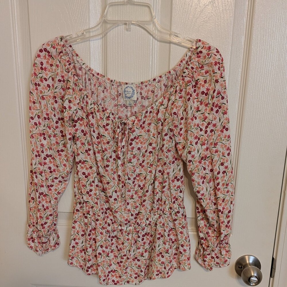 Cute Boho top– Comfortable and airy, perfect for warm weather.